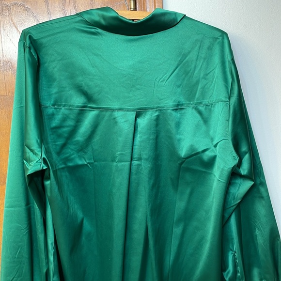 LANE BRYANT NWT Women's Size 16 Green Long-Sleeve Button-Down Satin Shirt Shiny - Picture 8 of 9